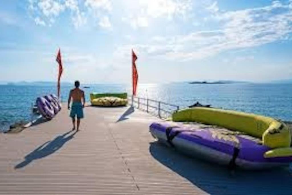 Elegant Seaside 2 Floor Apartment أثينا المظهر الخارجي الصورة