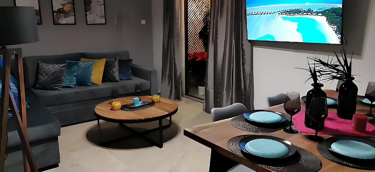 Elegant Seaside 2 Floor Apartment أثينا المظهر الخارجي الصورة