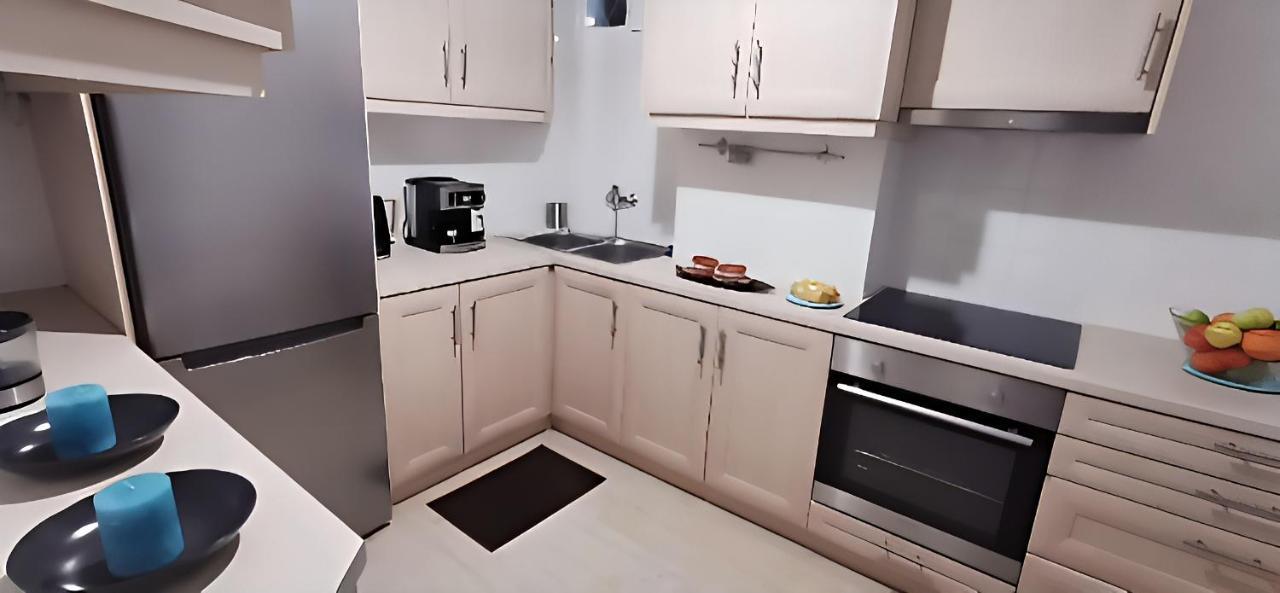 Elegant Seaside 2 Floor Apartment أثينا المظهر الخارجي الصورة