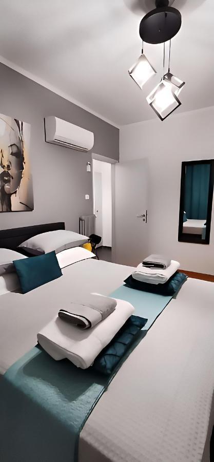 Elegant Seaside 2 Floor Apartment أثينا المظهر الخارجي الصورة